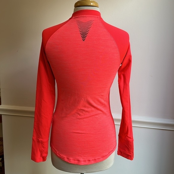 Under Armour Coldgear Reactor Long Sleeve Athletic Running Top Size XS EUC - Picture 4 of 7